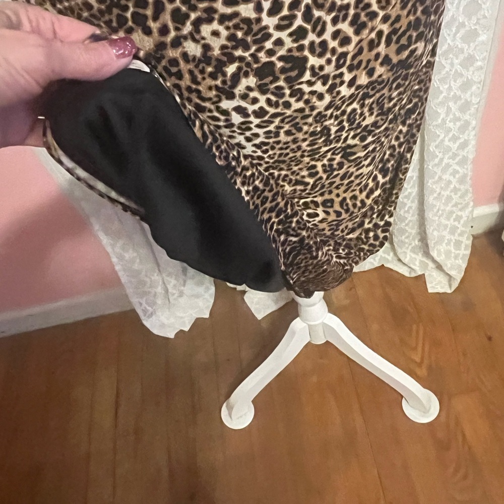 Dress - Picture 5 of 8